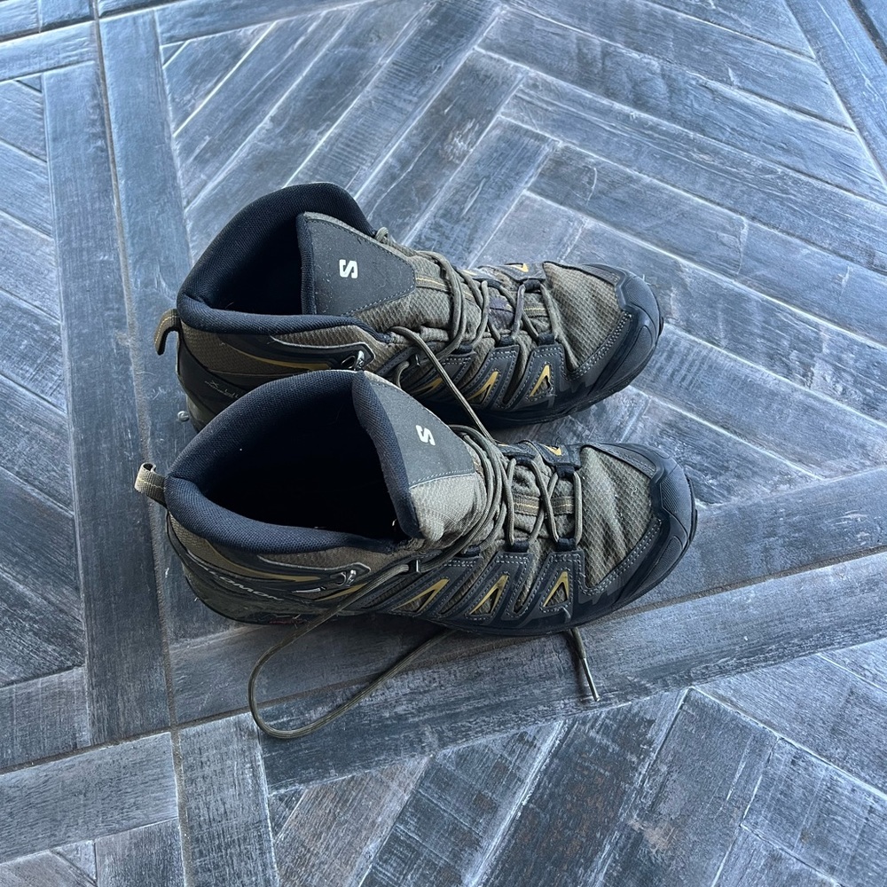 Salomon Black and Brown Men's Boots waterproof